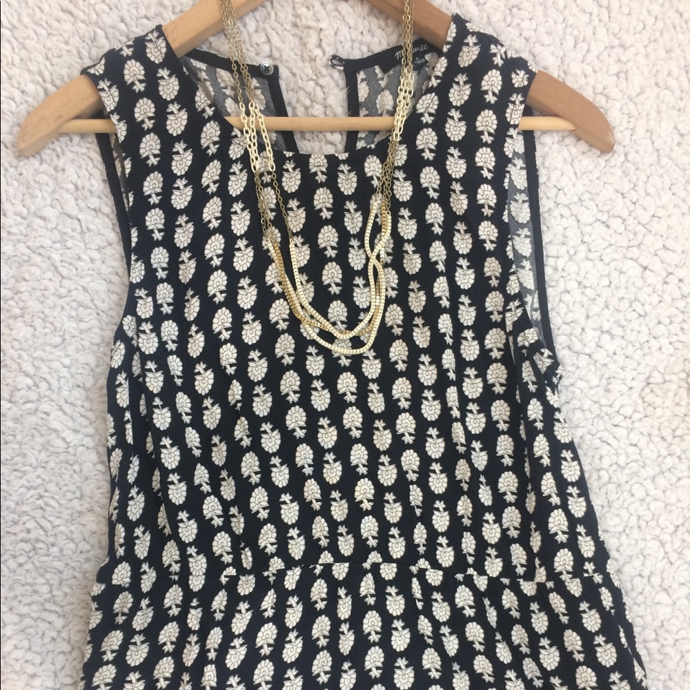 Madewell sleeveless shirt size small